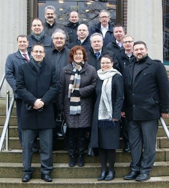 Arbeitstreffen in Bomlitz: Auf Einladung der Wirtschaftsförderungsgesellschaft Deltaland war die Projektgruppe Standortmarketing der Fachvereinigung Chemieparks zu Gast.